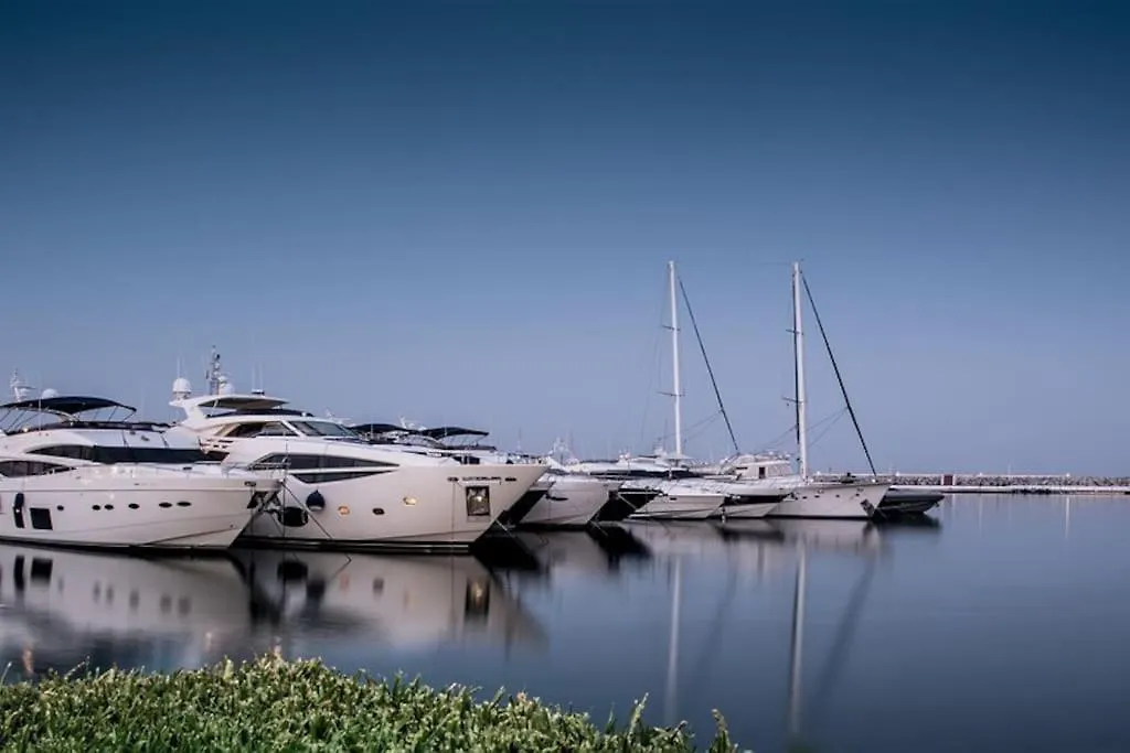 Oleholidays Senorio Gonzaga Junto A Puerto Banus Marbella
